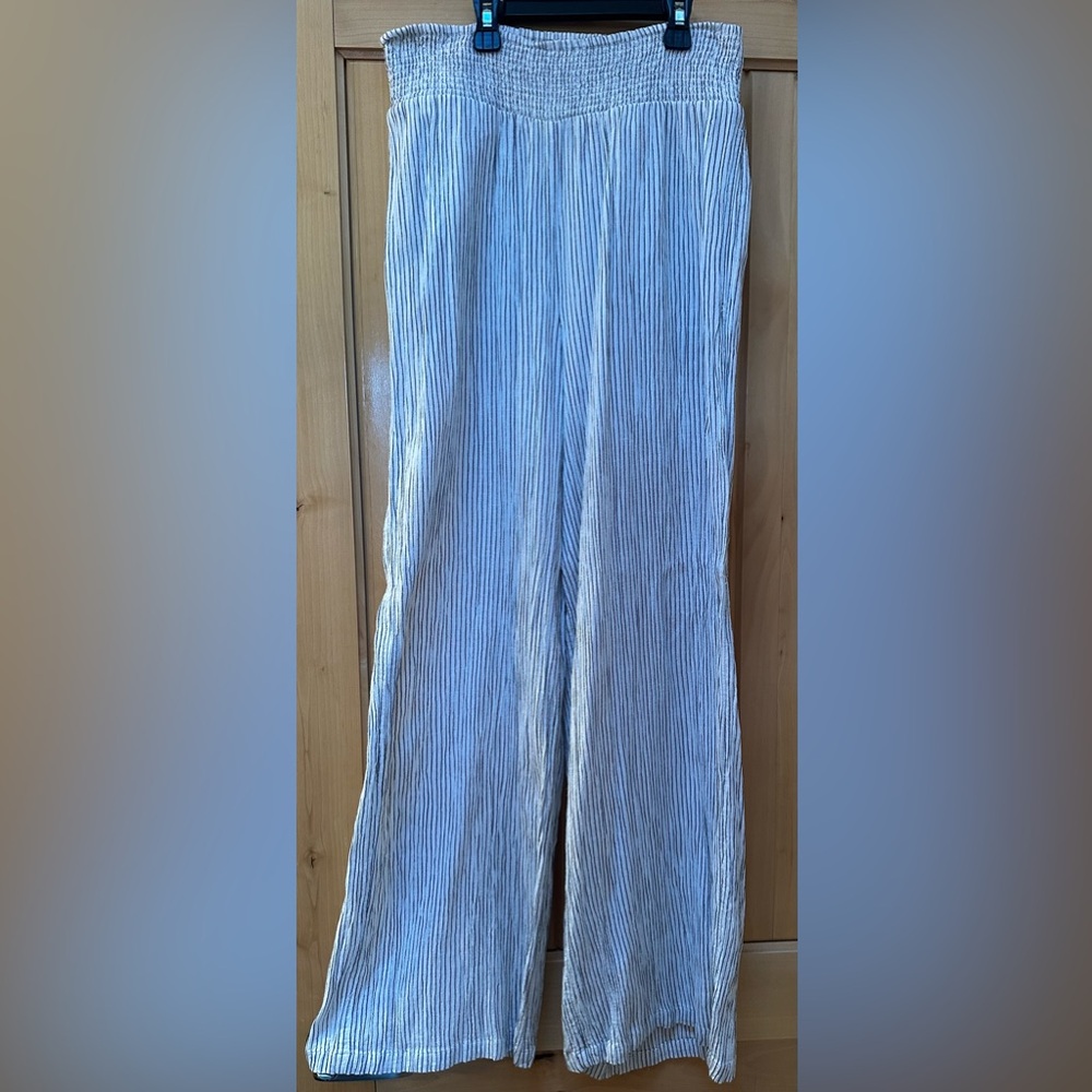 Volcom - comfy with pockets Striped Wide-Leg Pants